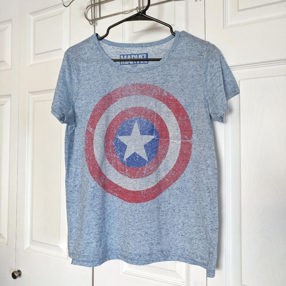 Women's Size Large Blue Distressed Marvel Captain America Tshirt